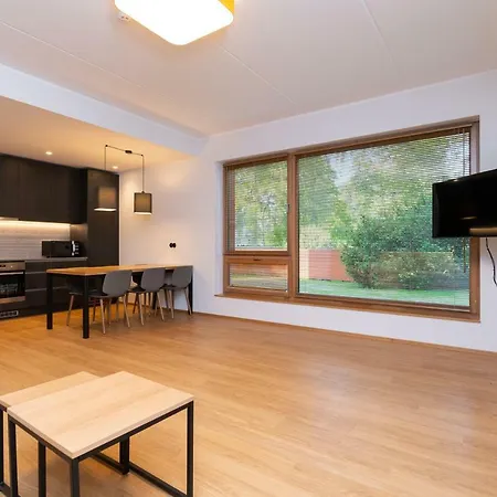 Апартаменти Self-check-in 2 Bedroom With A Terrace And Free Parking *