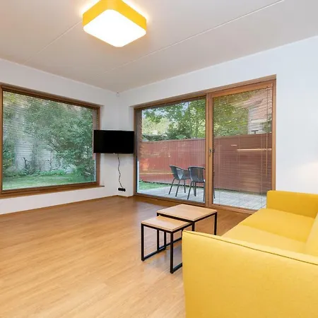 Self-check-in 2 Bedroom With A Terrace And Free Parking Таллин